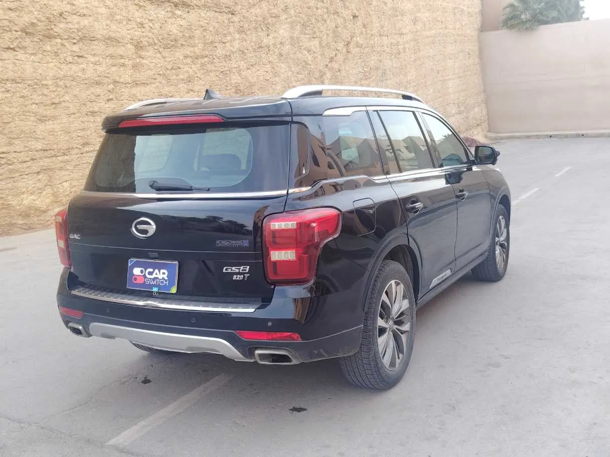 Car image 5