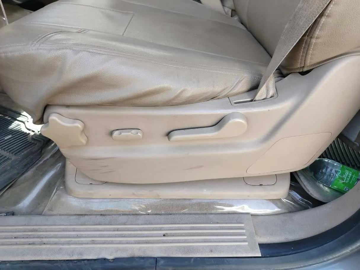 Car image 32