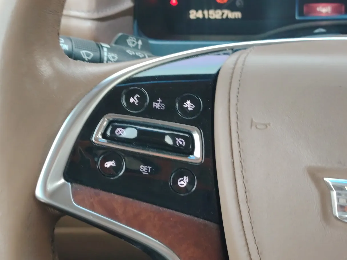 Car image 33