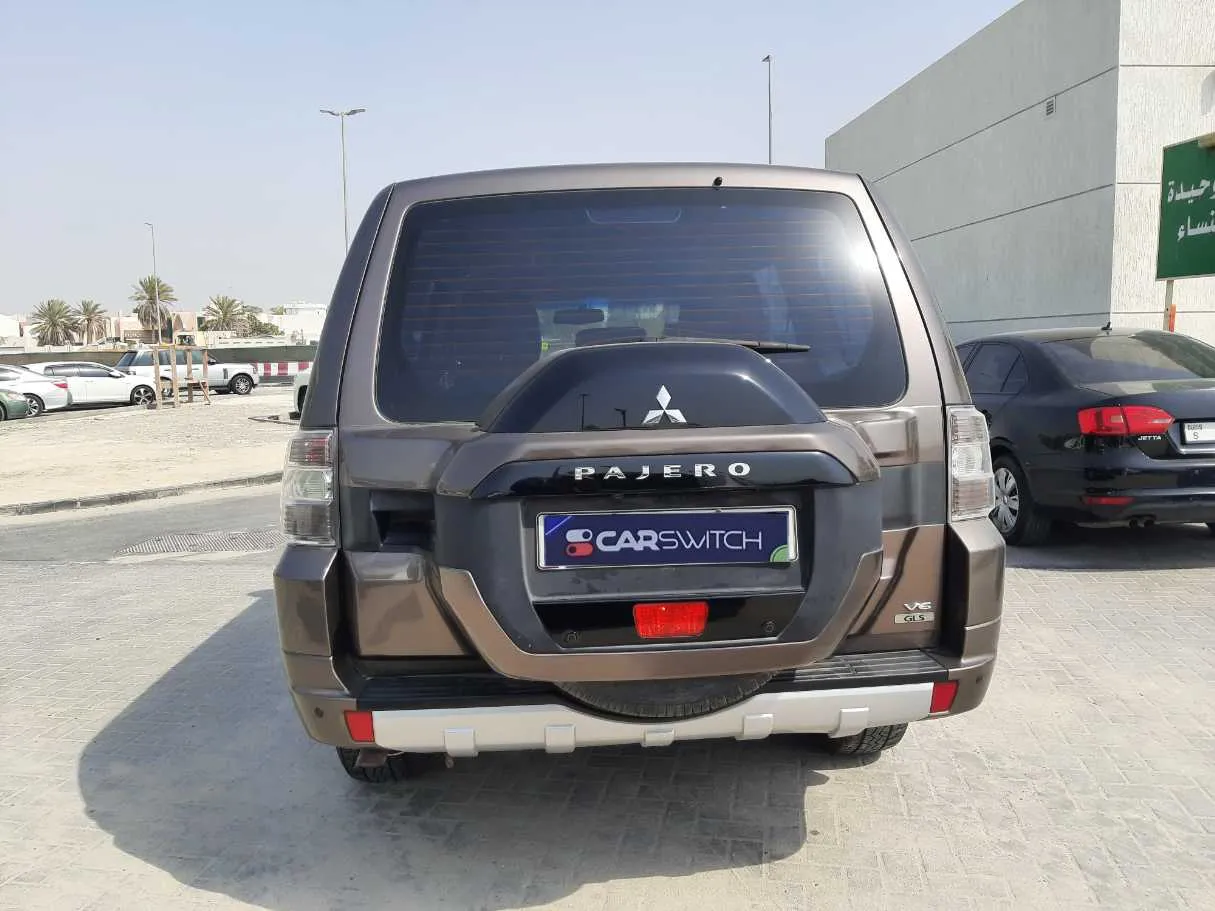 Car image 6