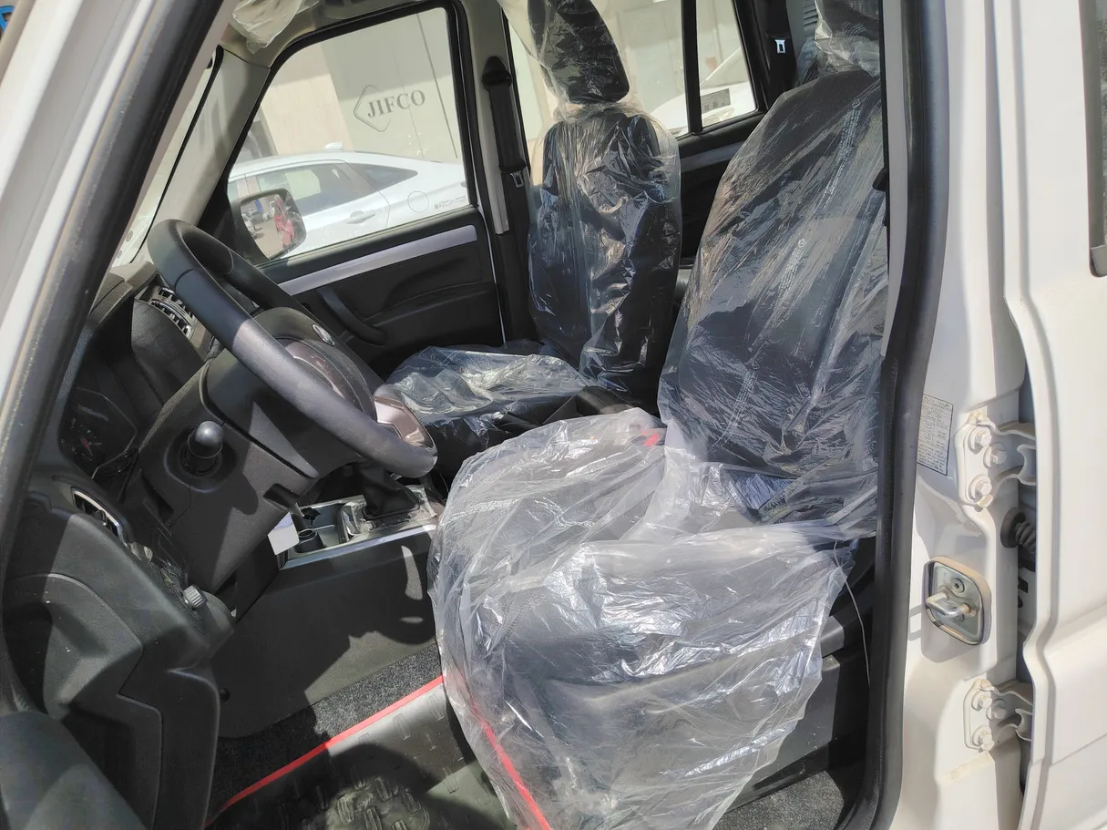 Car image 13