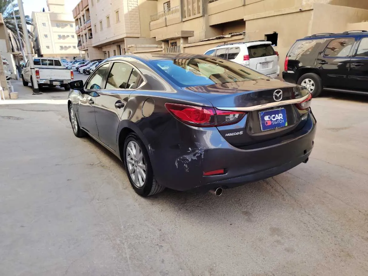 Car image 7