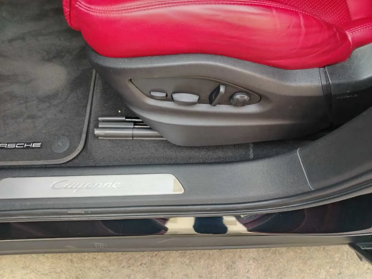 Car image 39