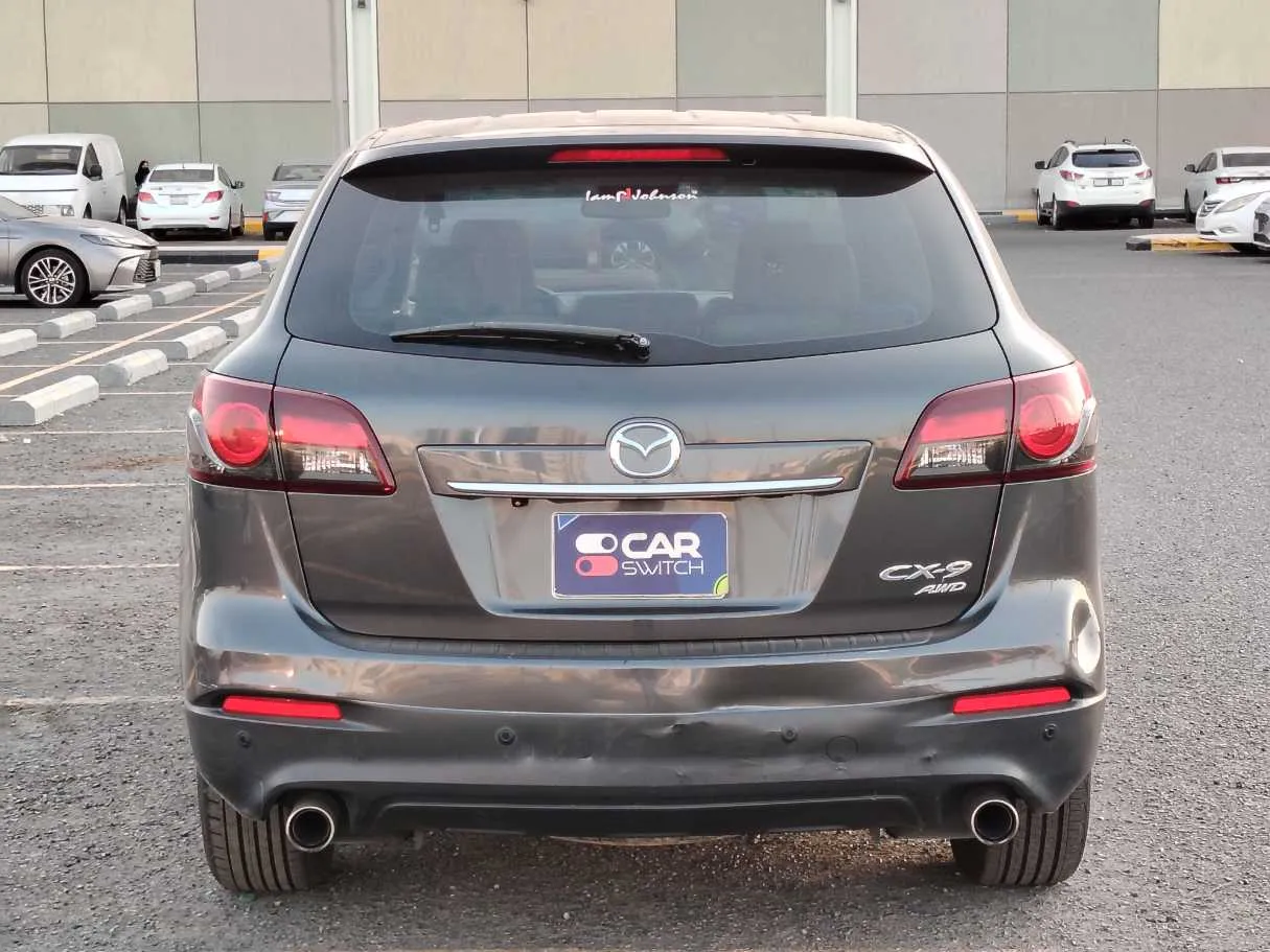 Car image 6
