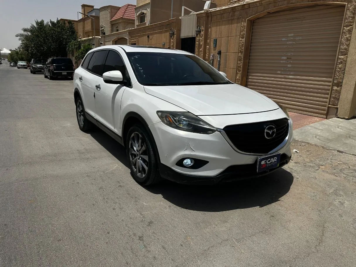 Car image 3