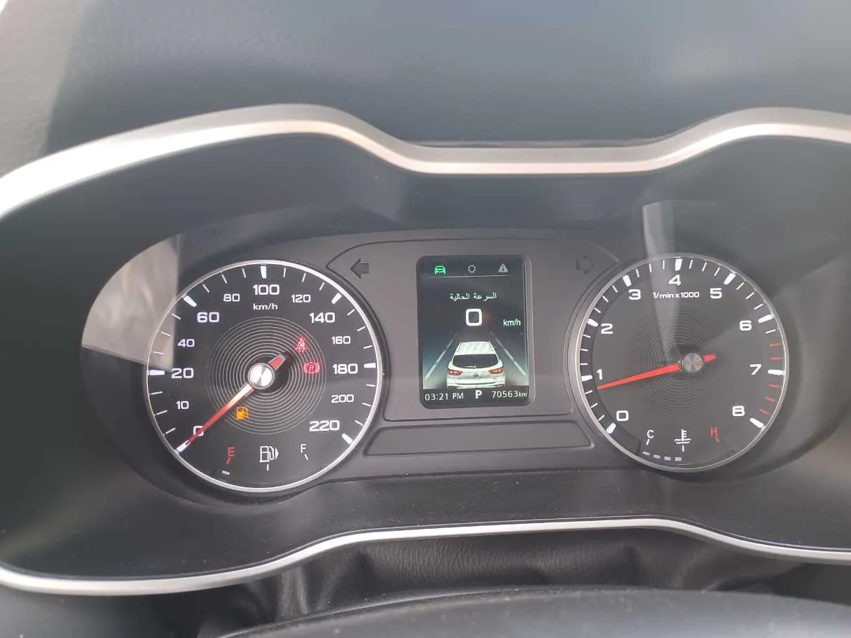 Car image 20