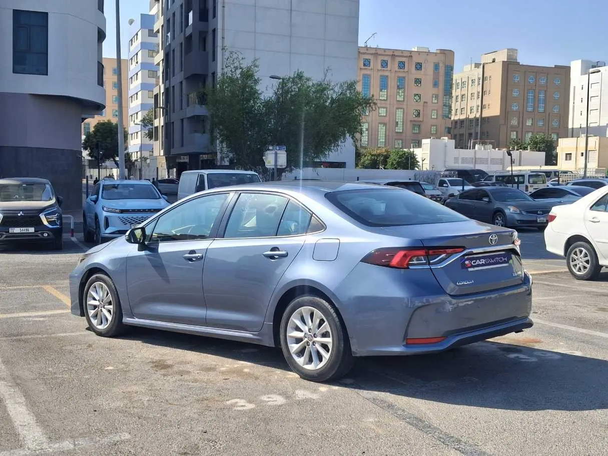Car image 7