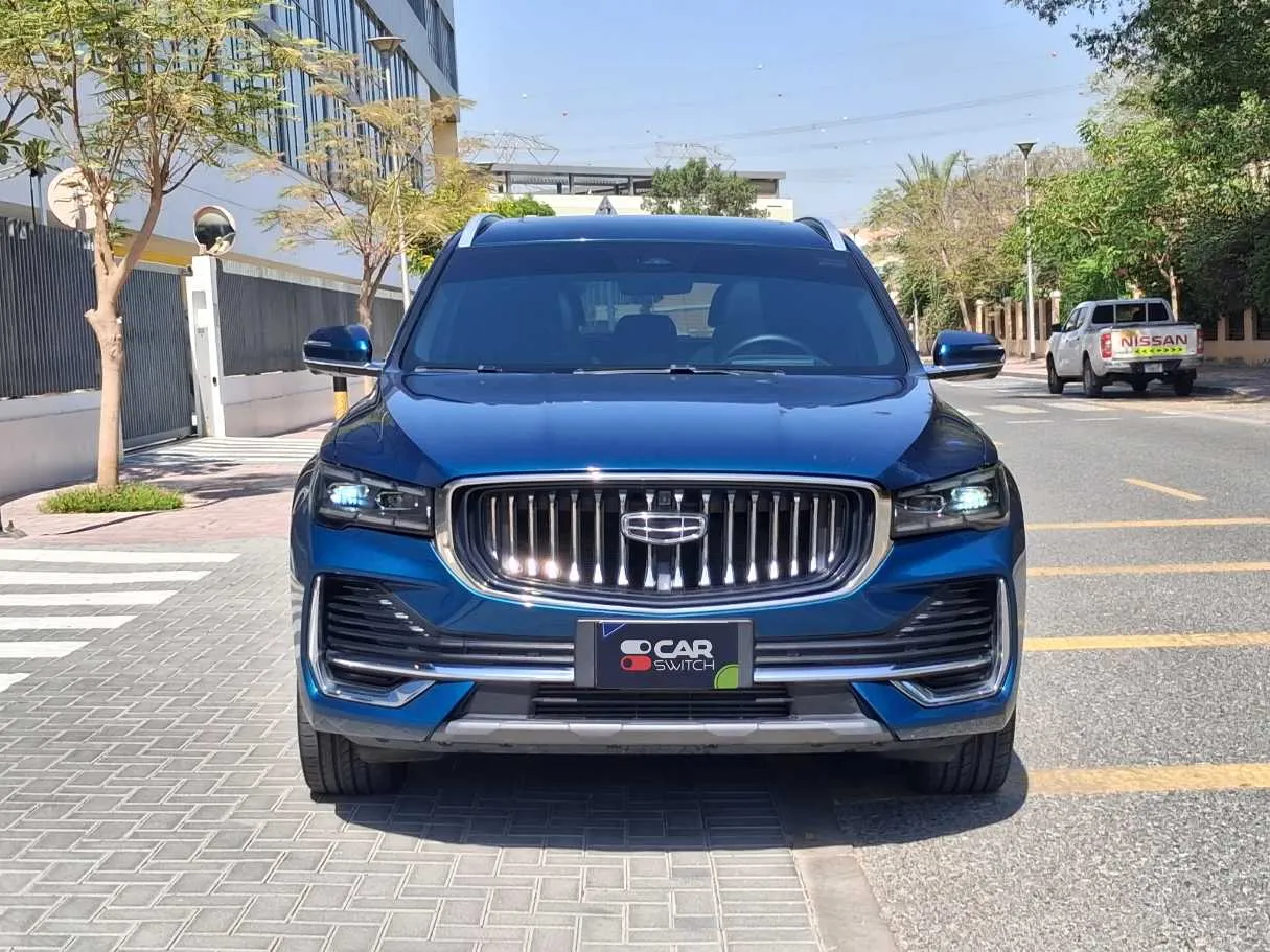 Car image 2
