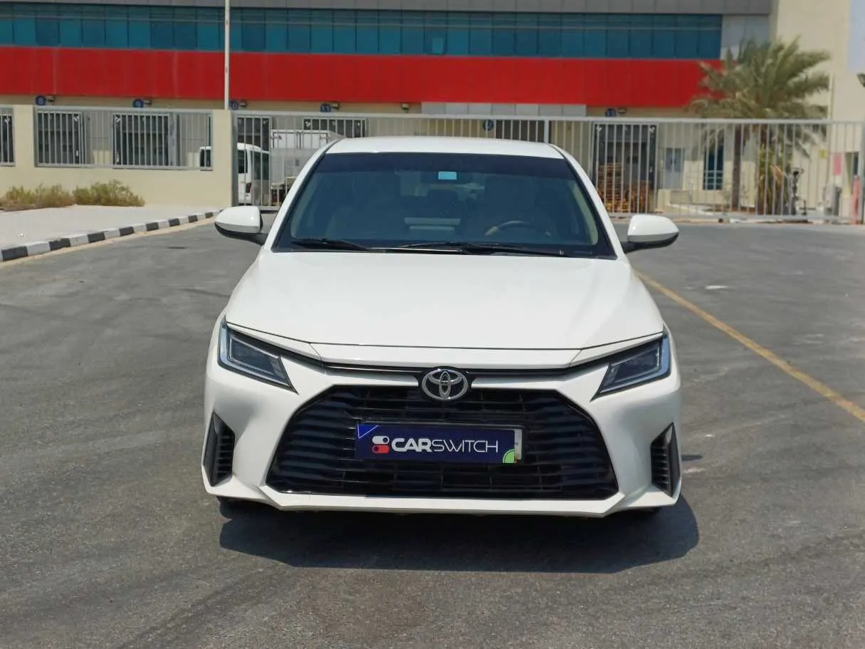 Car image 2