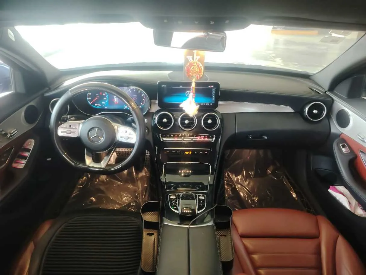 Car image 21