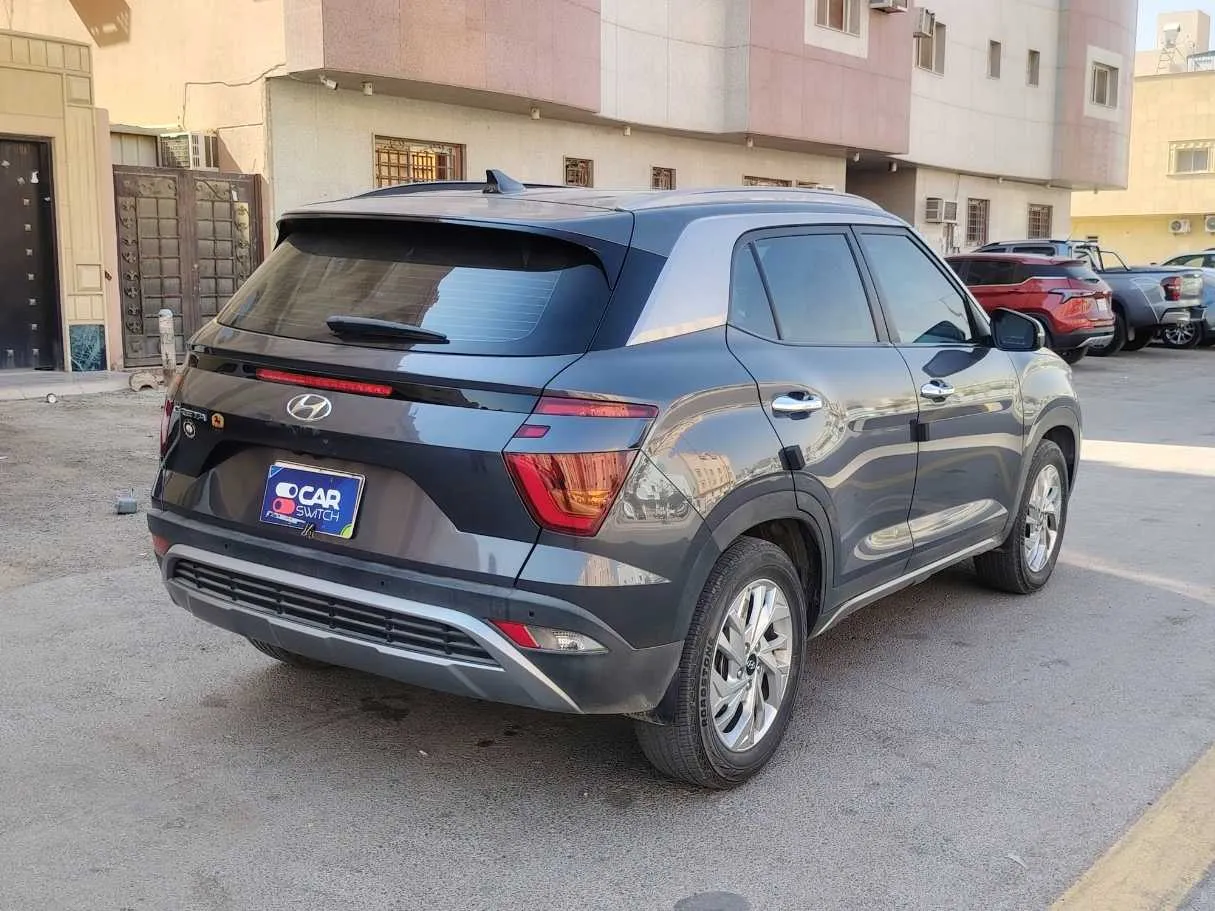 Car image 5