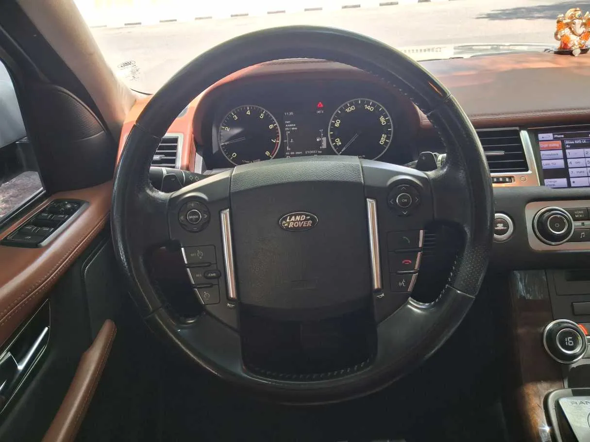 Car image 20