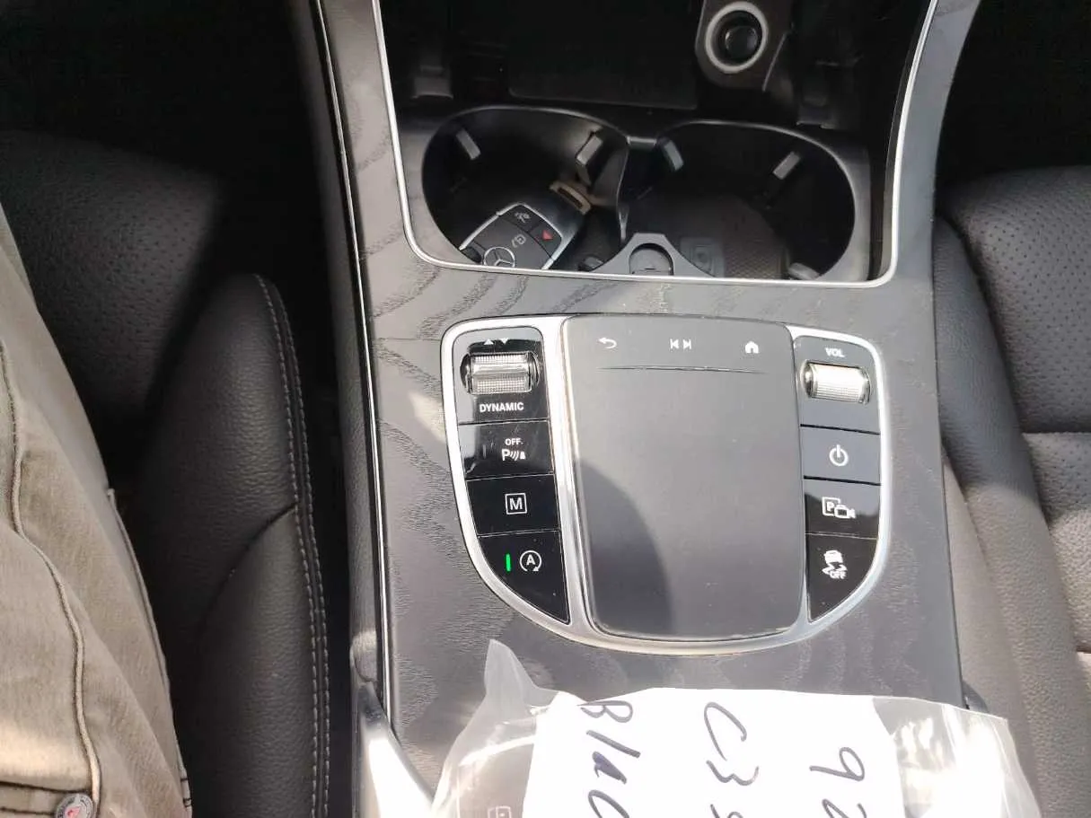 Car image 23