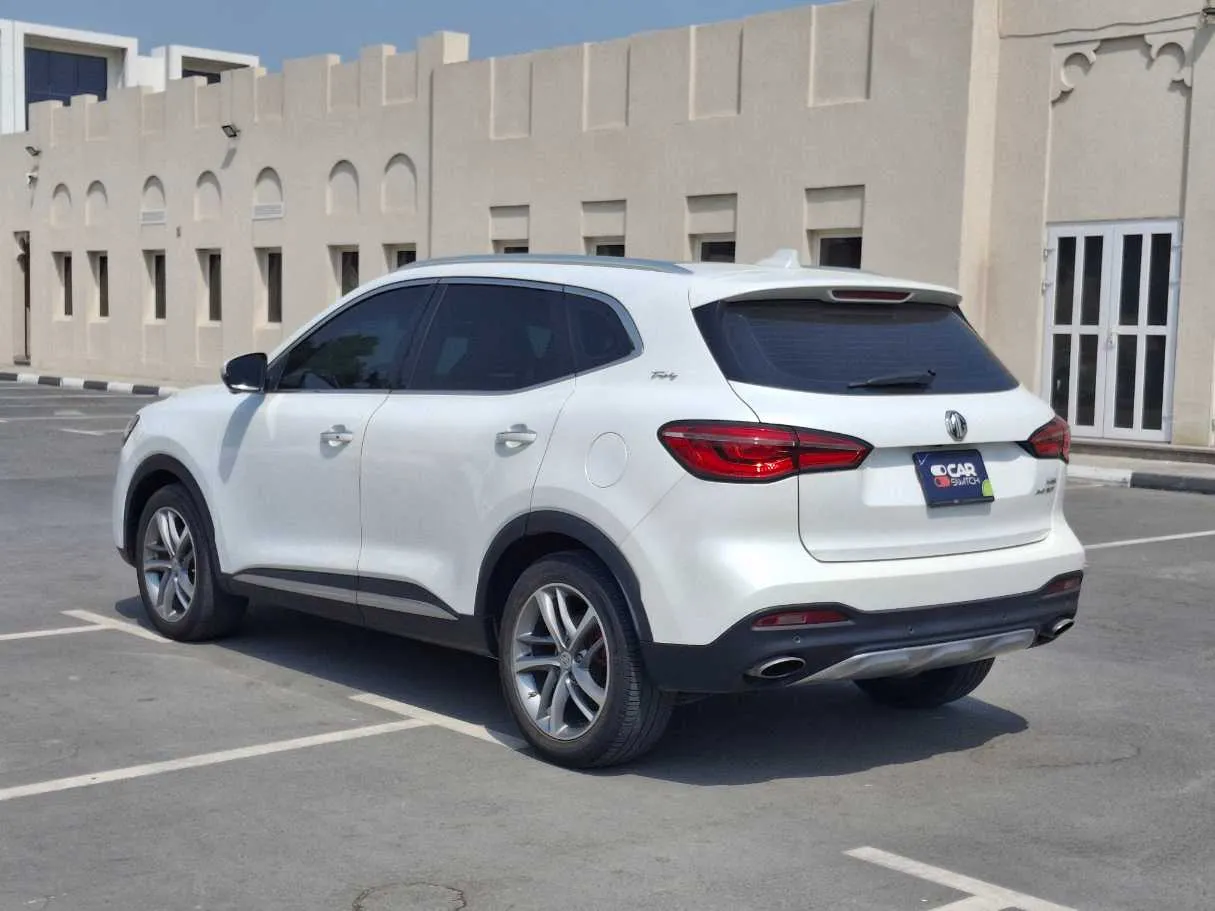 Car image 5