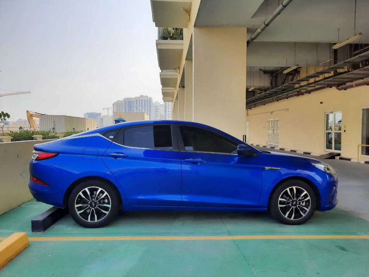 Car image 8