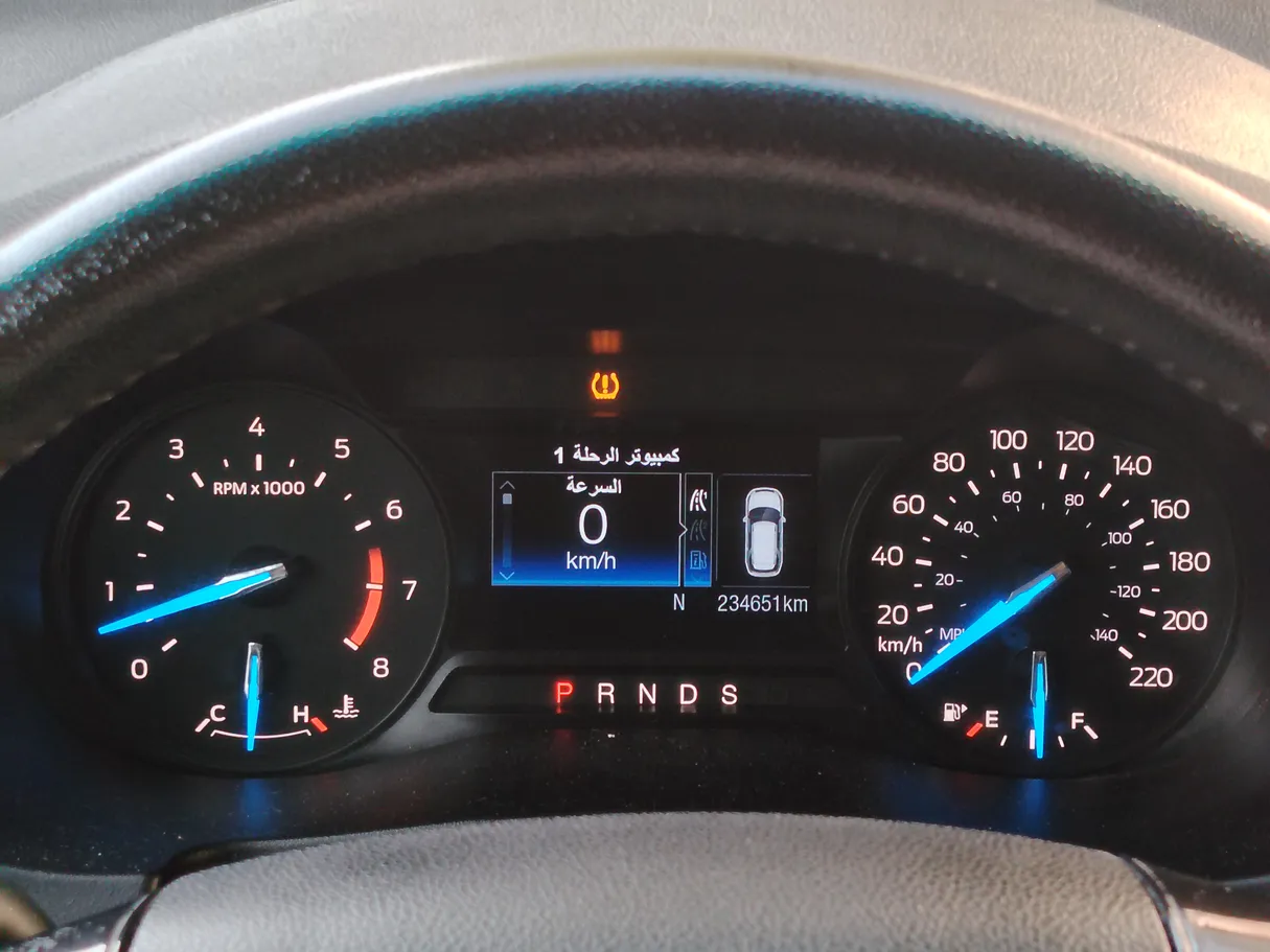 Car image 25