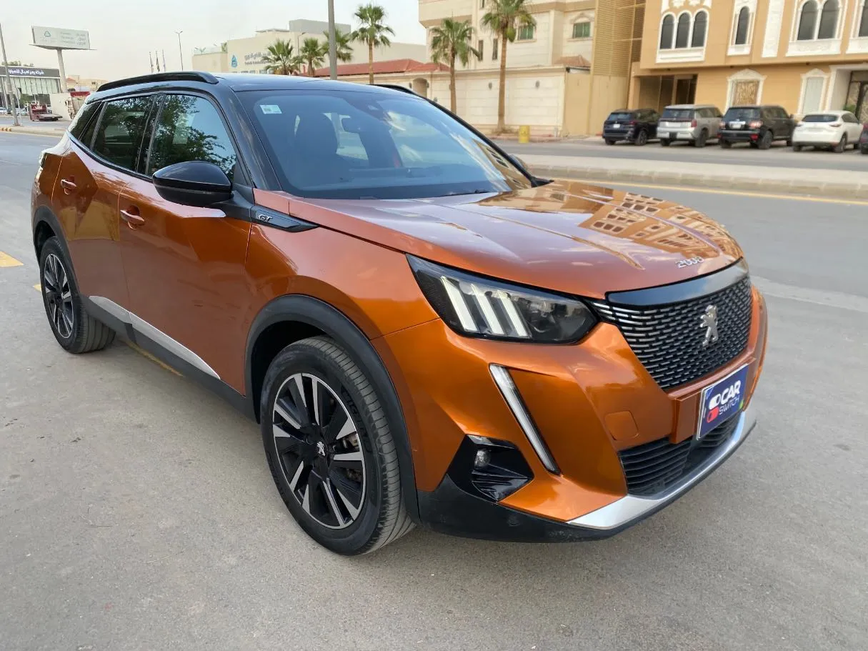 Car image 3