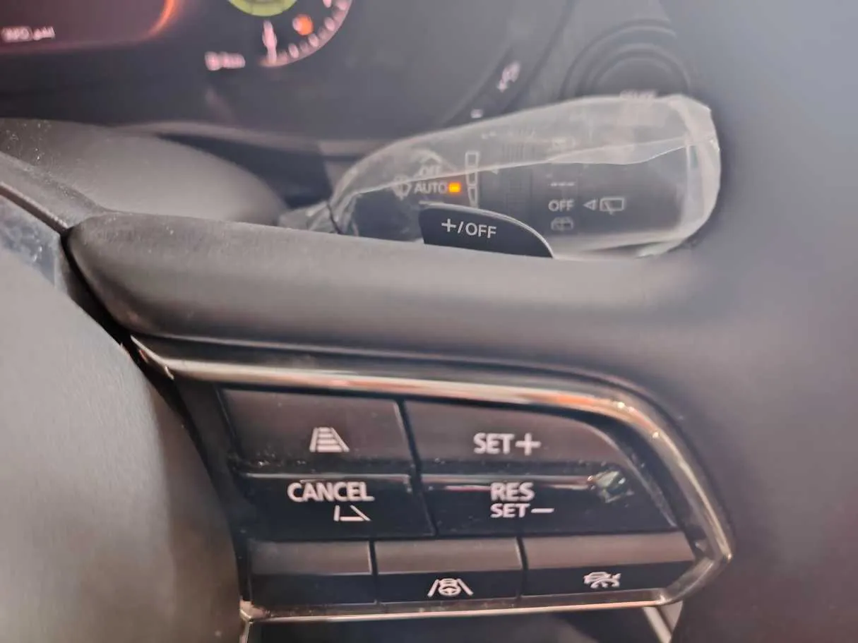 Car image 27
