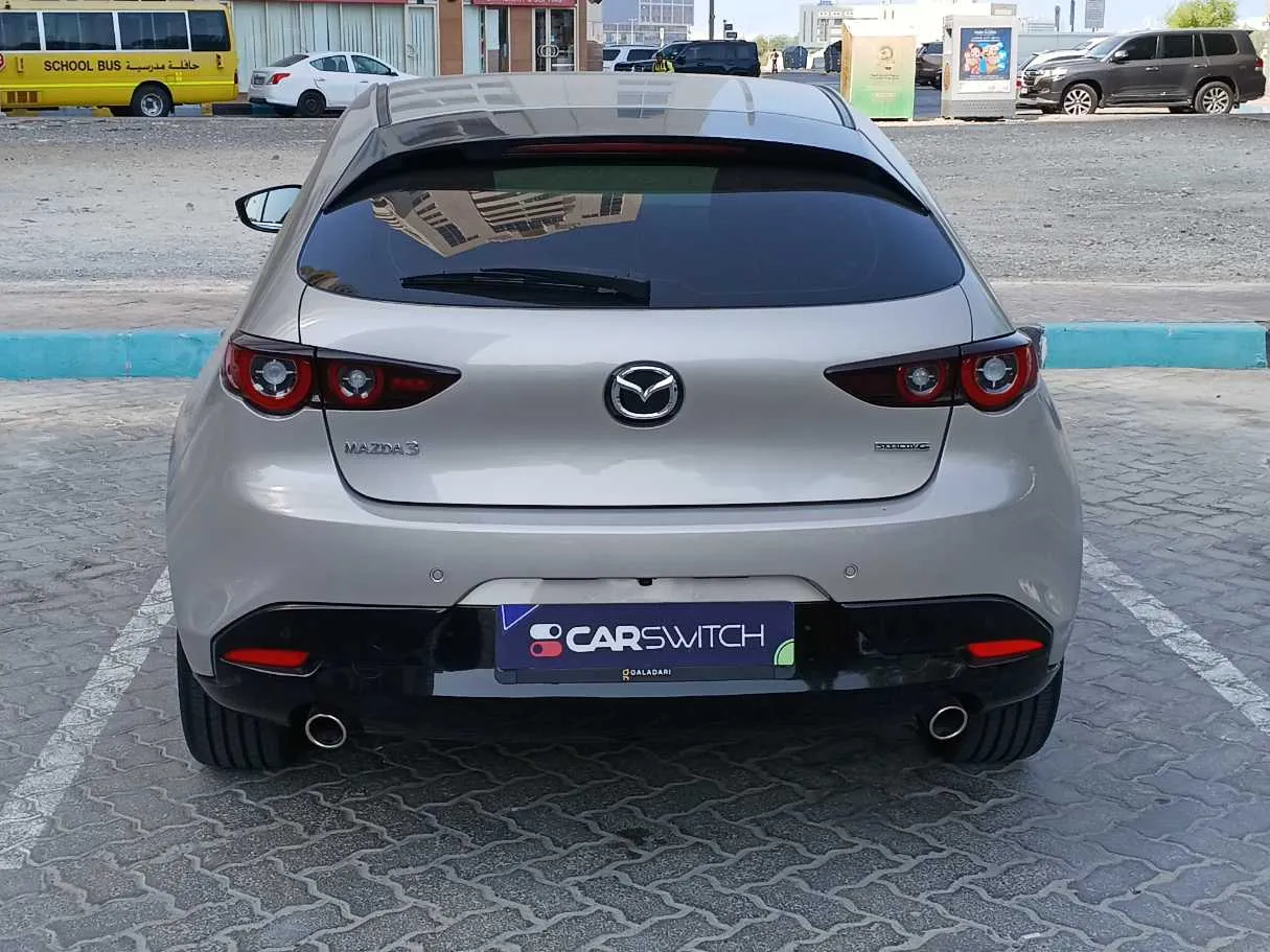 Car image 6