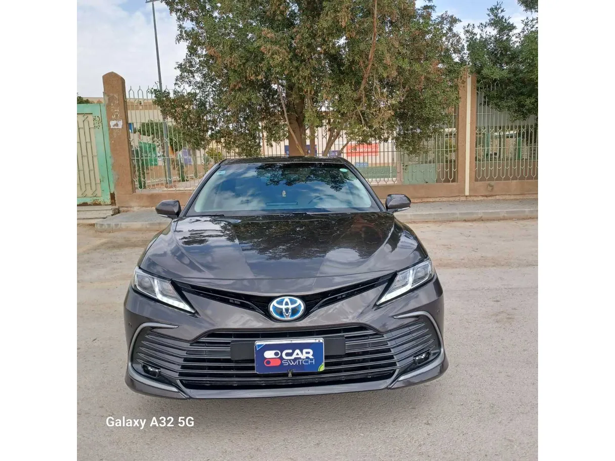 Car image 2