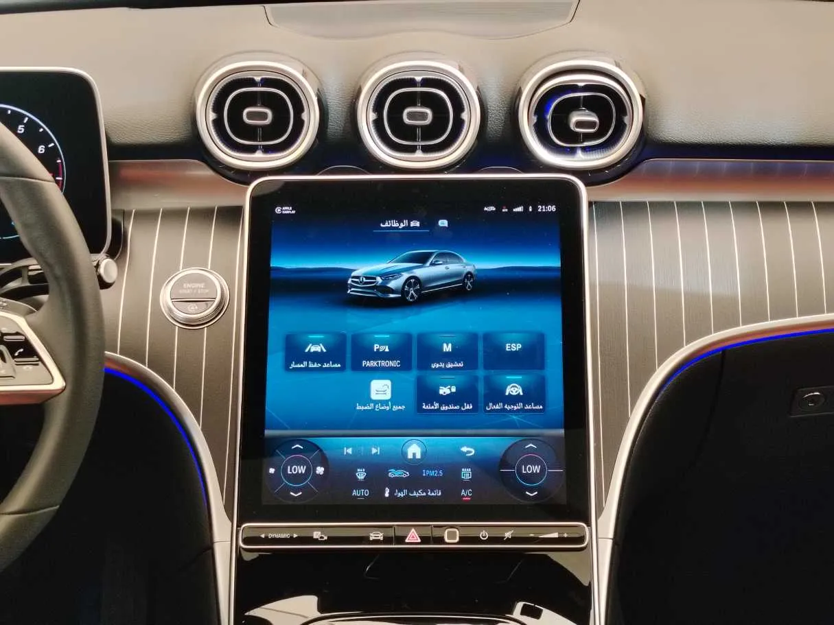 Car image 25