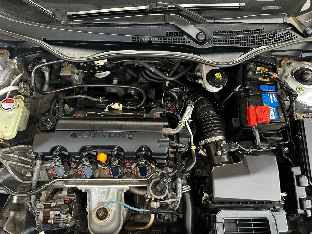 Car image 27