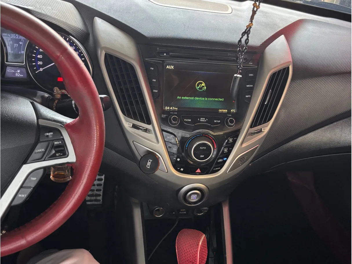 Car image 7