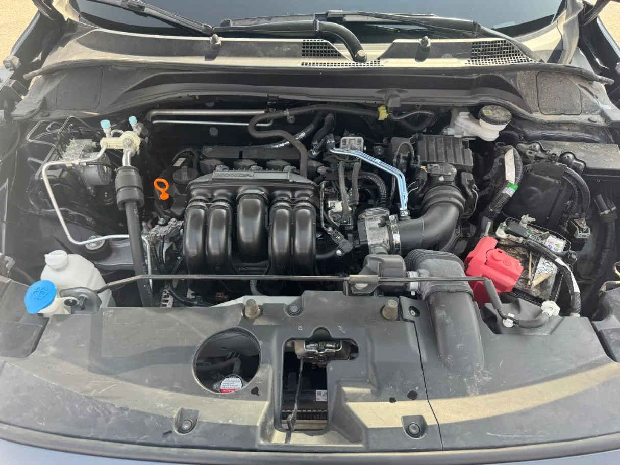 Car image 23