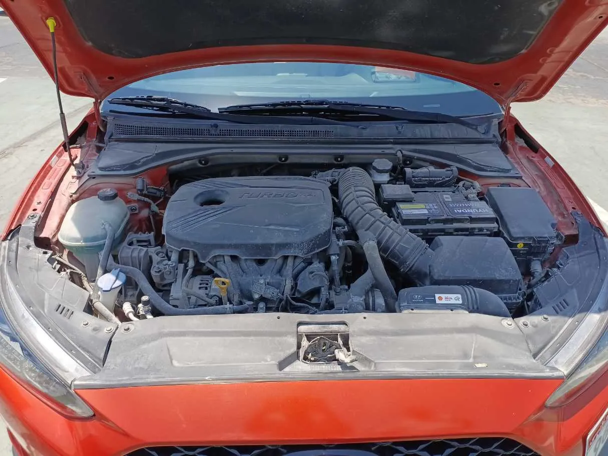 Car image 26