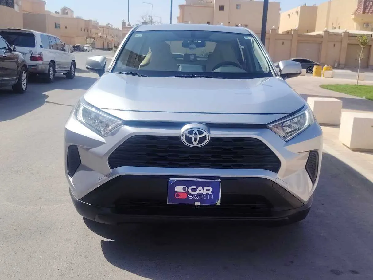 Car image 2