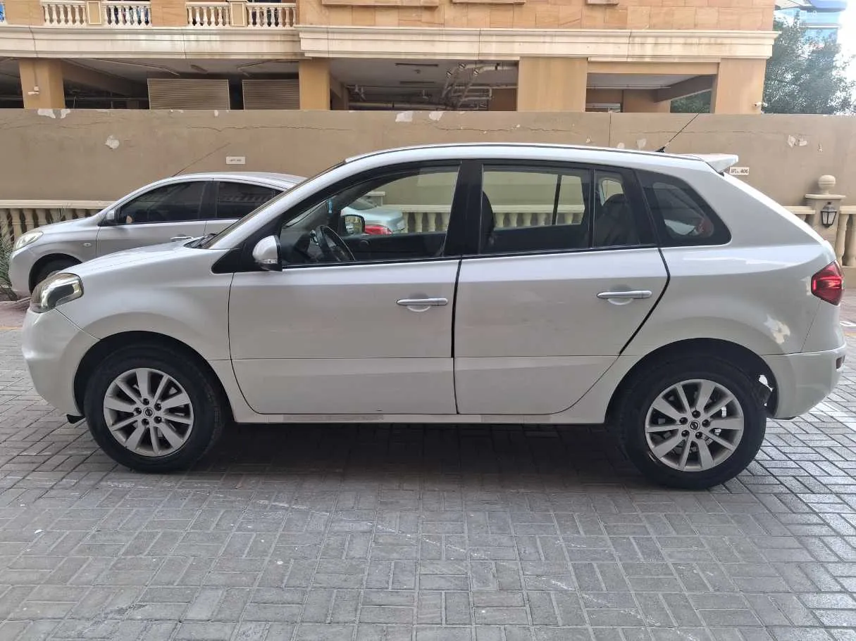 Car image 8