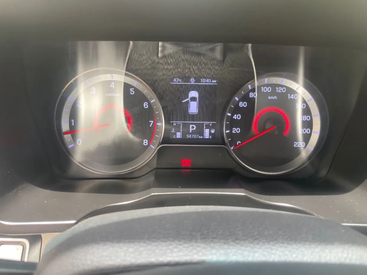 Car image 20