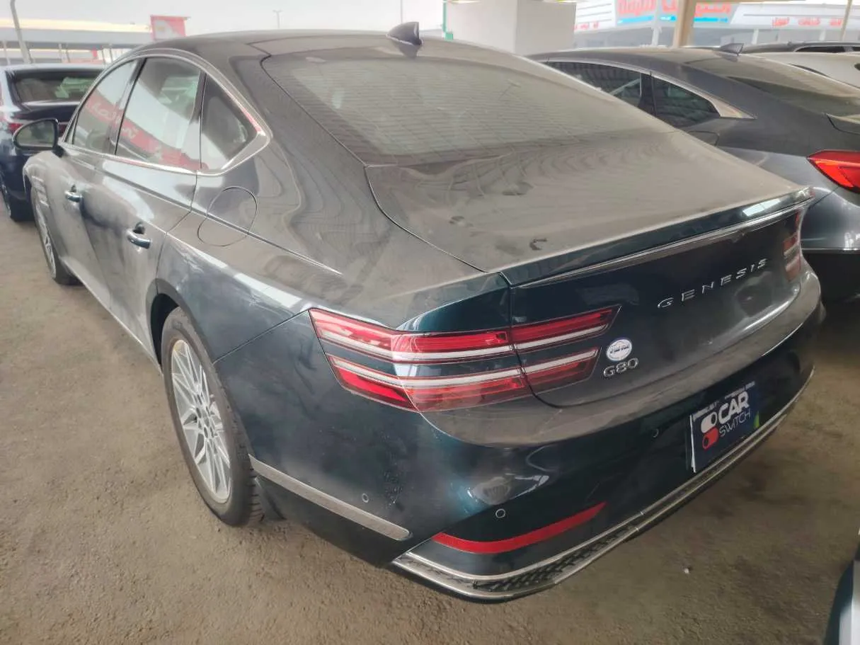 Car image 7