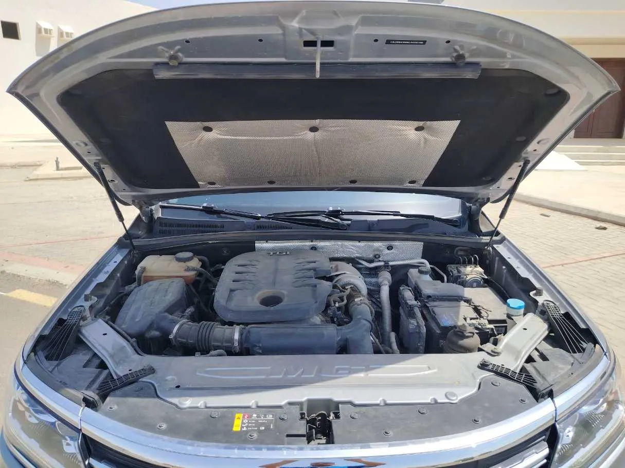 Car image 35