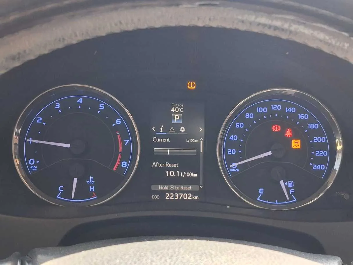 Car image 20