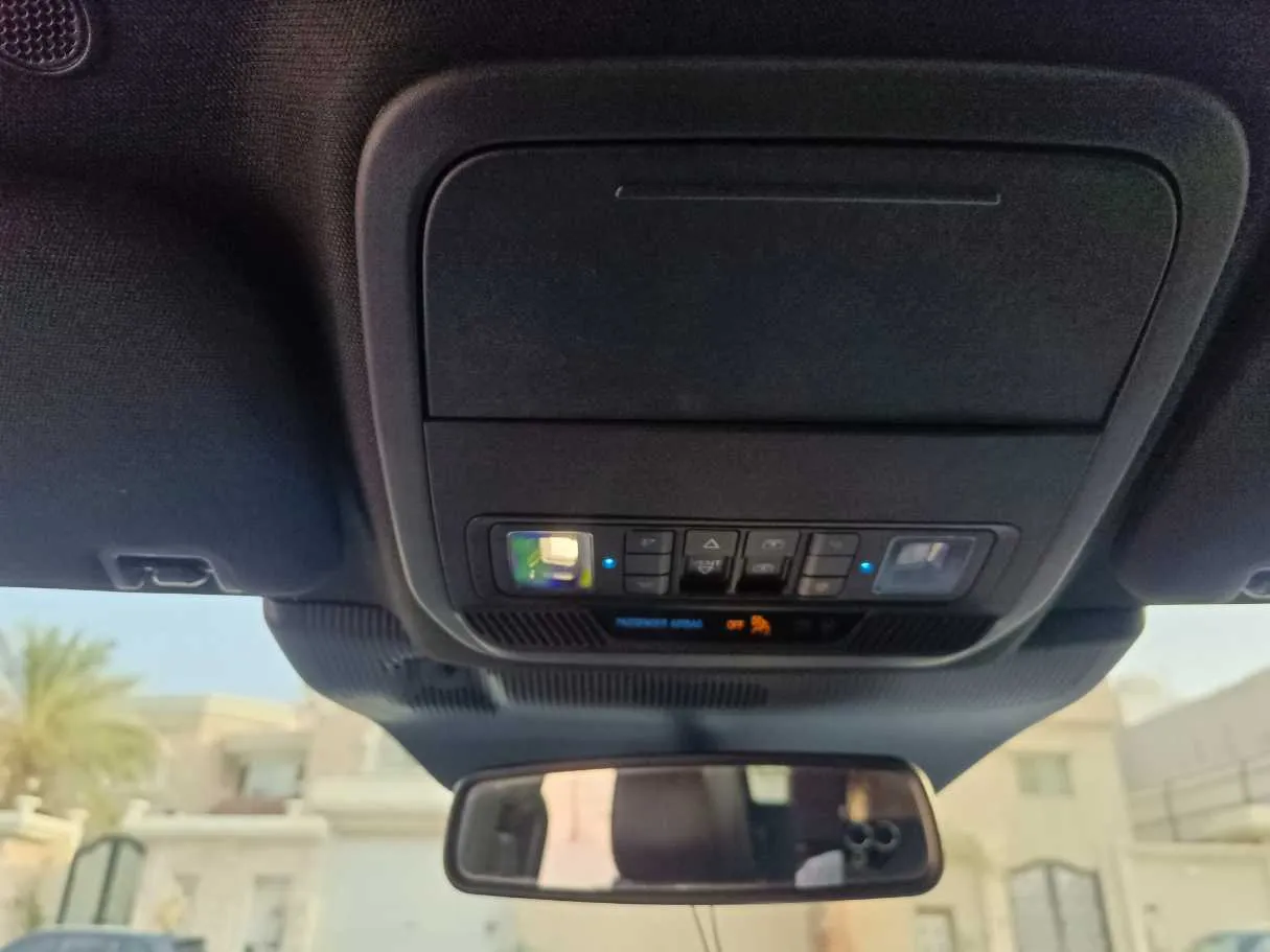 Car image 38