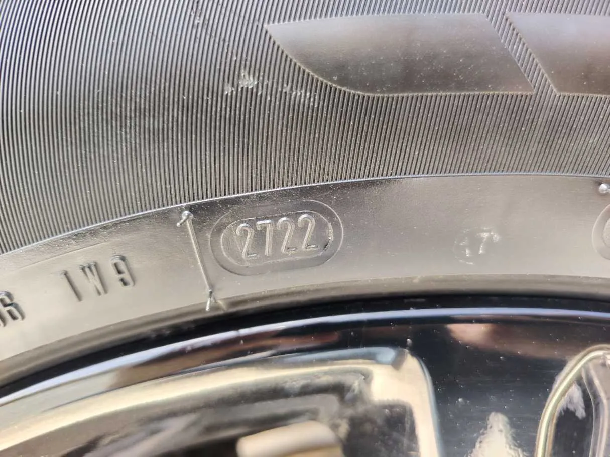 Car image 31