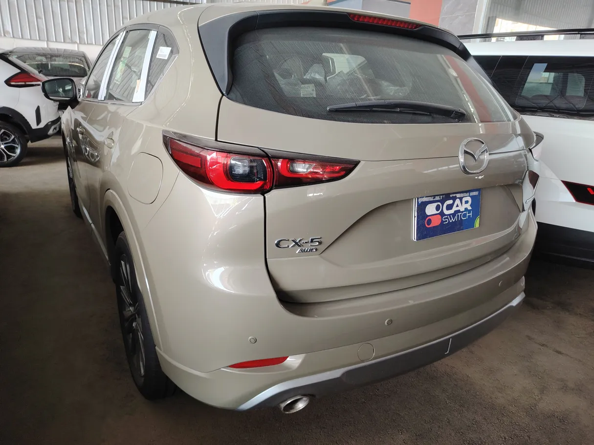Car image 7