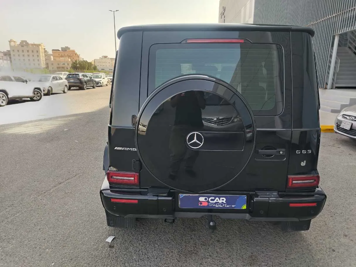 Car image 7