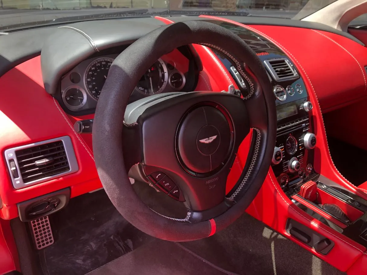 Car image 20