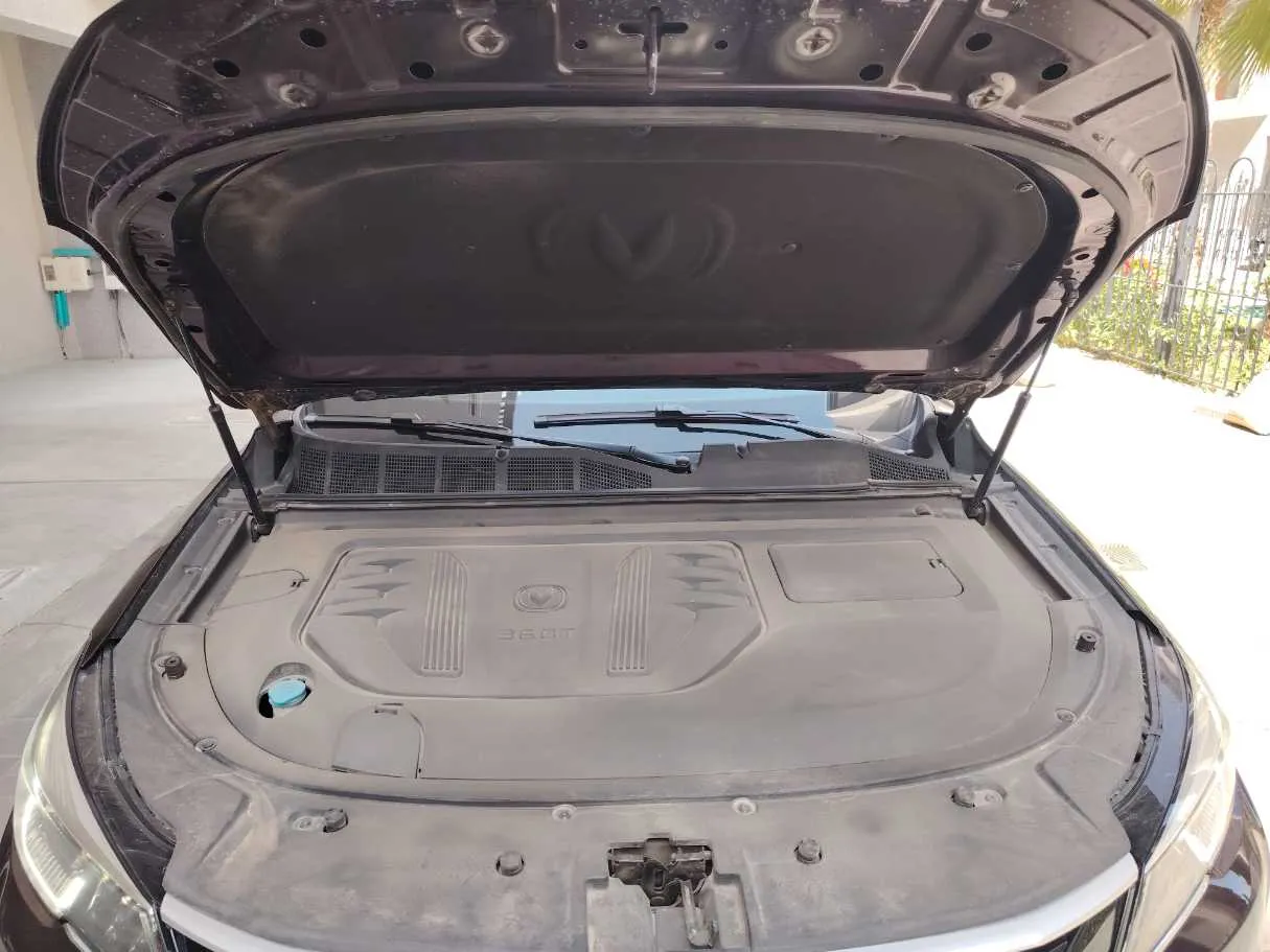 Car image 37