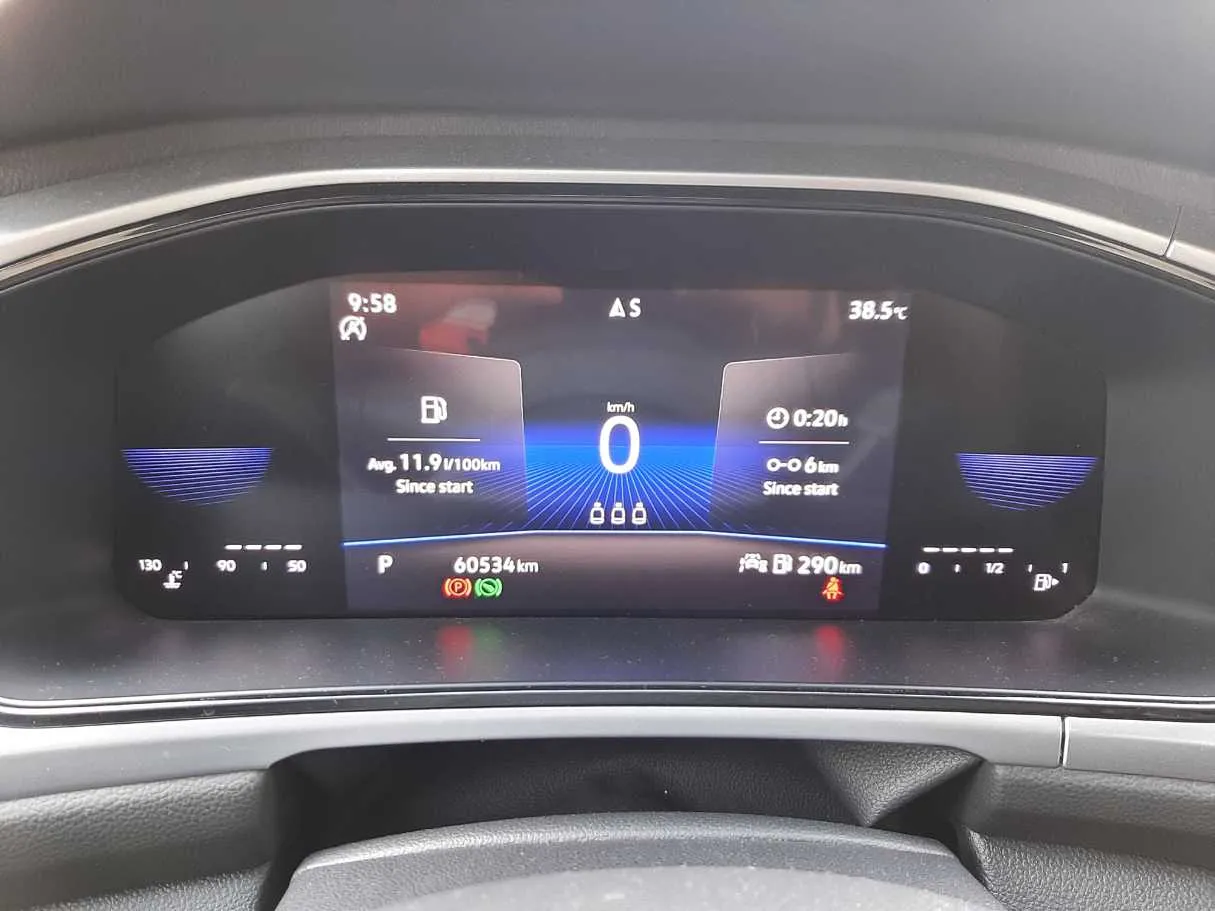 Car image 18