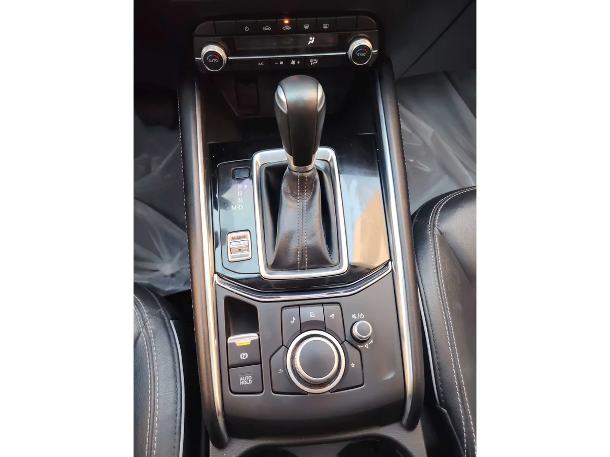Car image 21