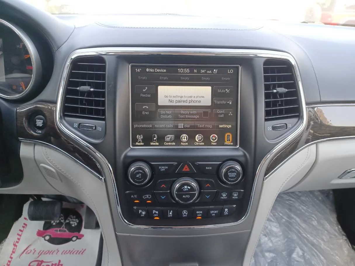 Car image 15