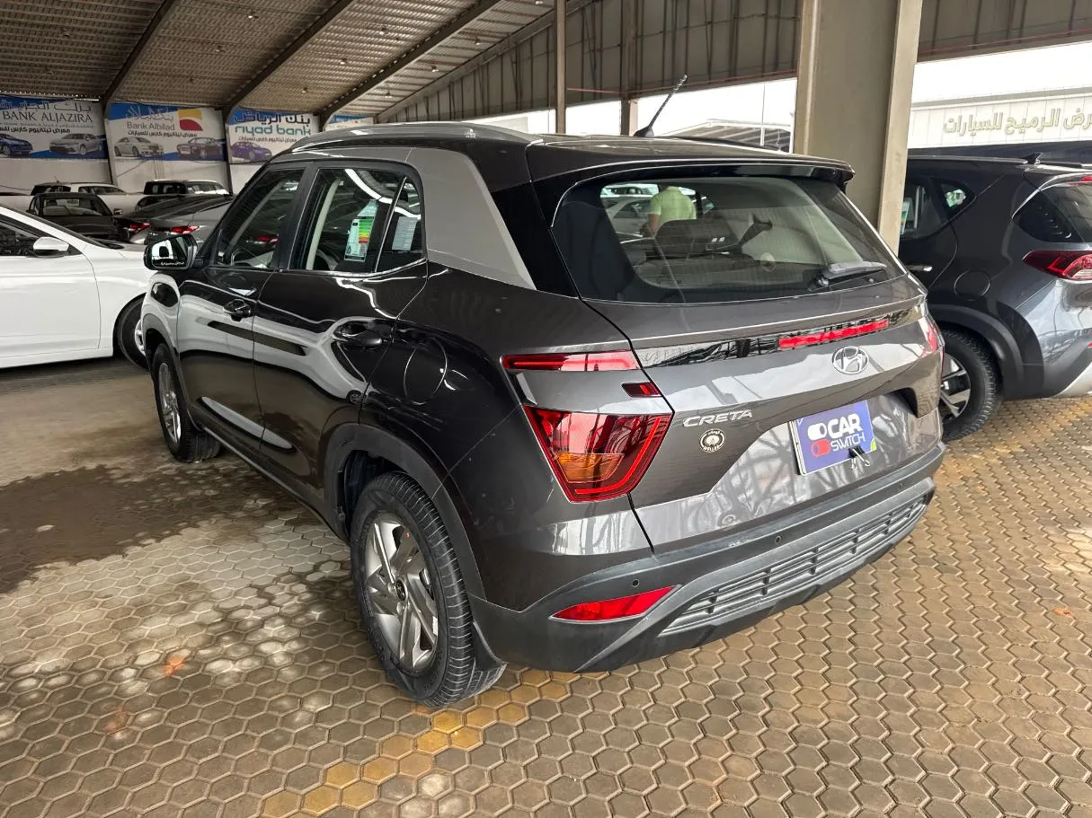 Car image 6