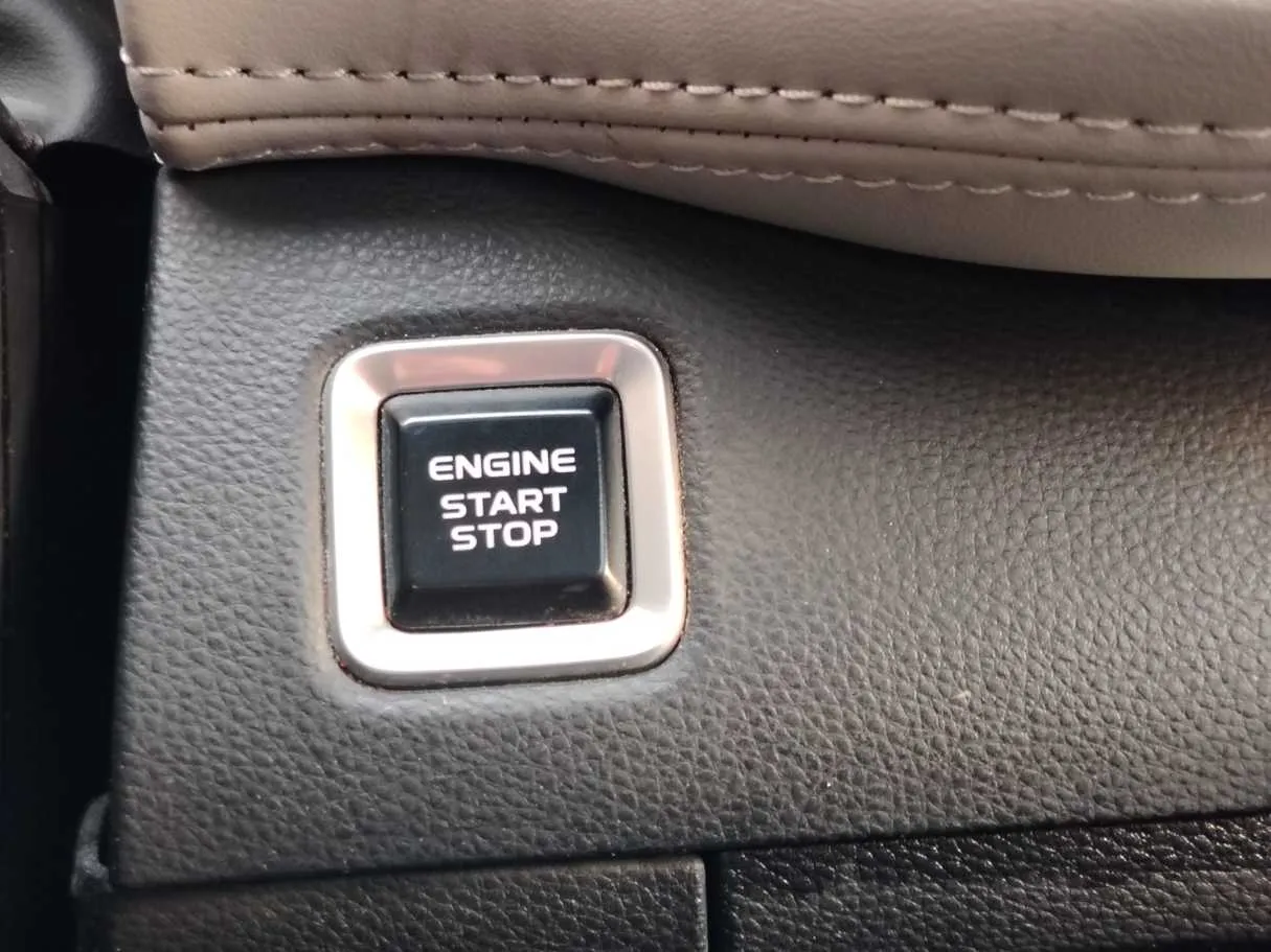 Car image 32