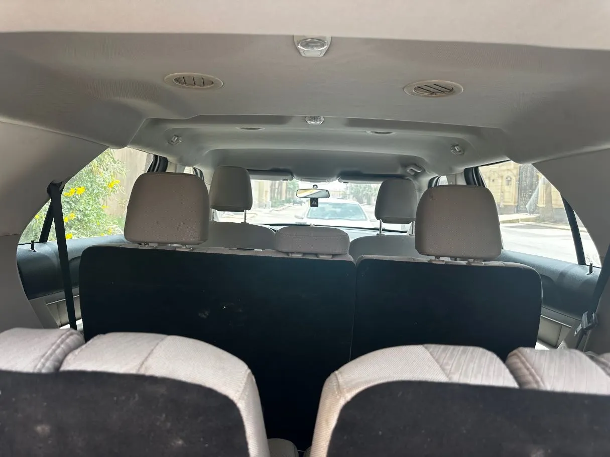 Car image 29