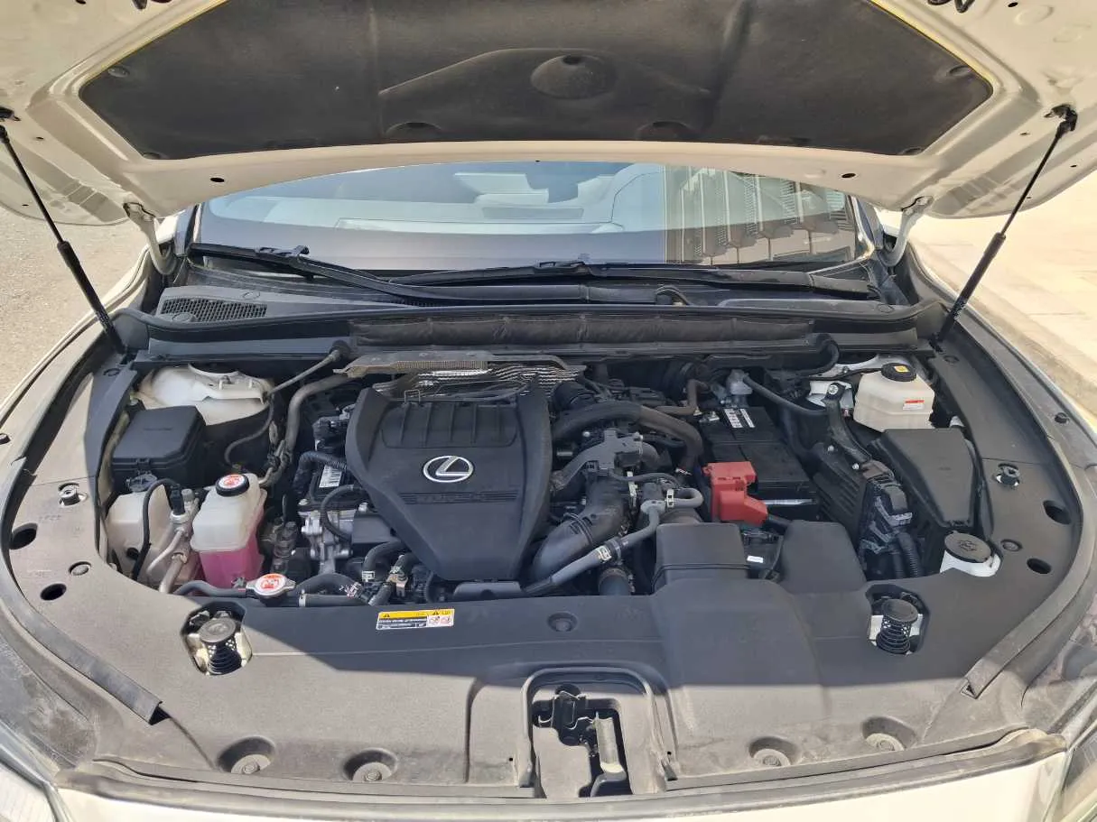 Car image 22