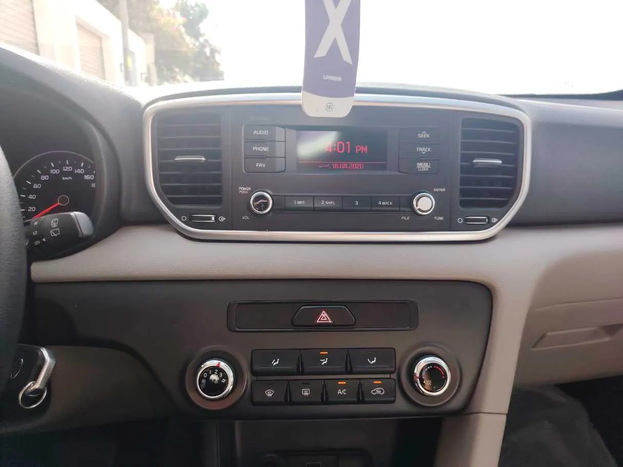 Car image 23