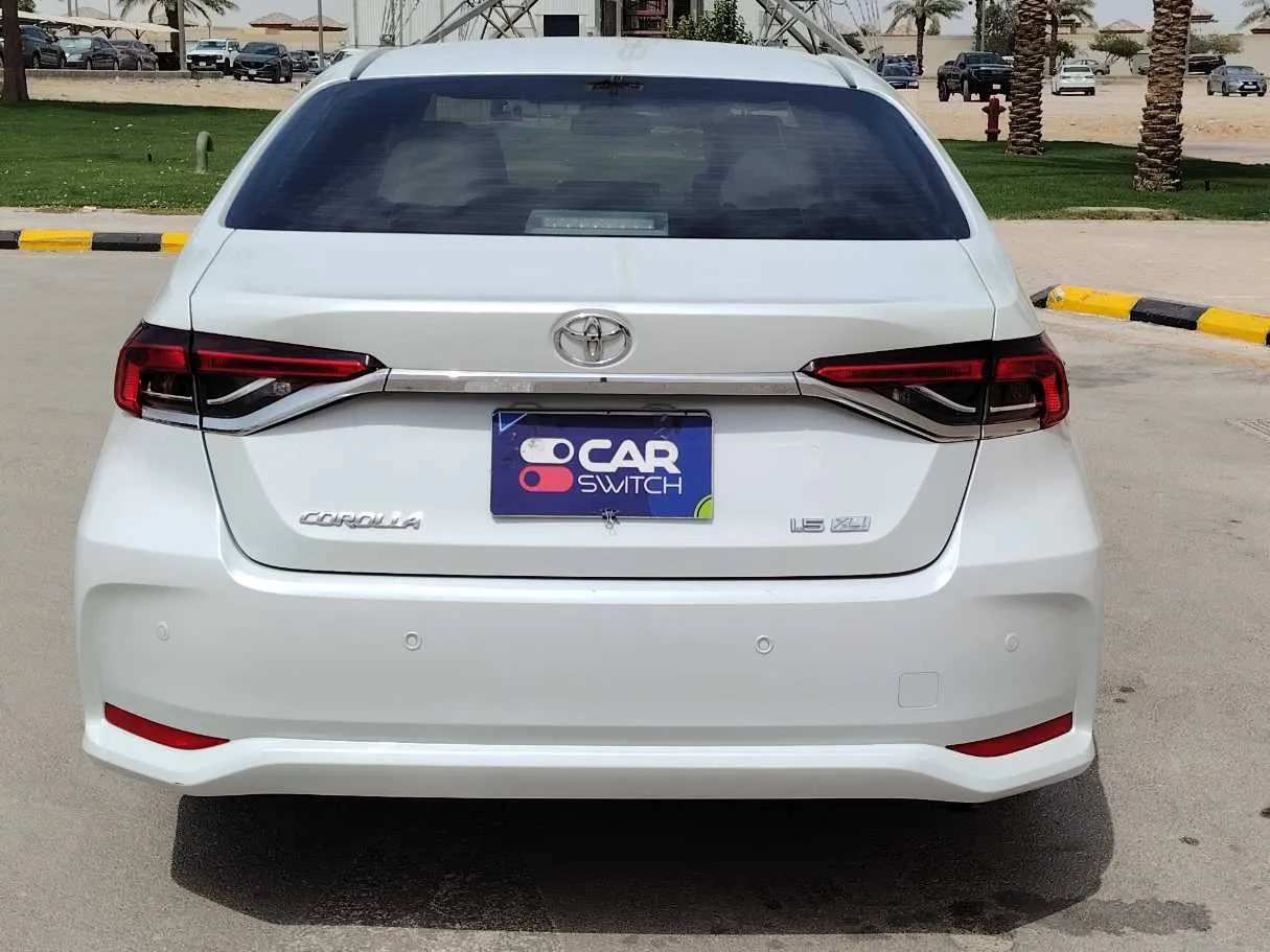 Car image 6